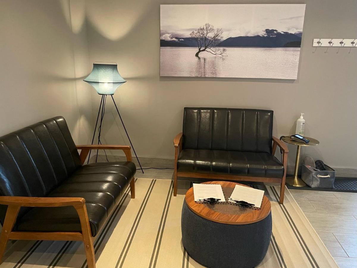 Hotel & Suites Le Dauphin Drummondville Eksteriør bilde