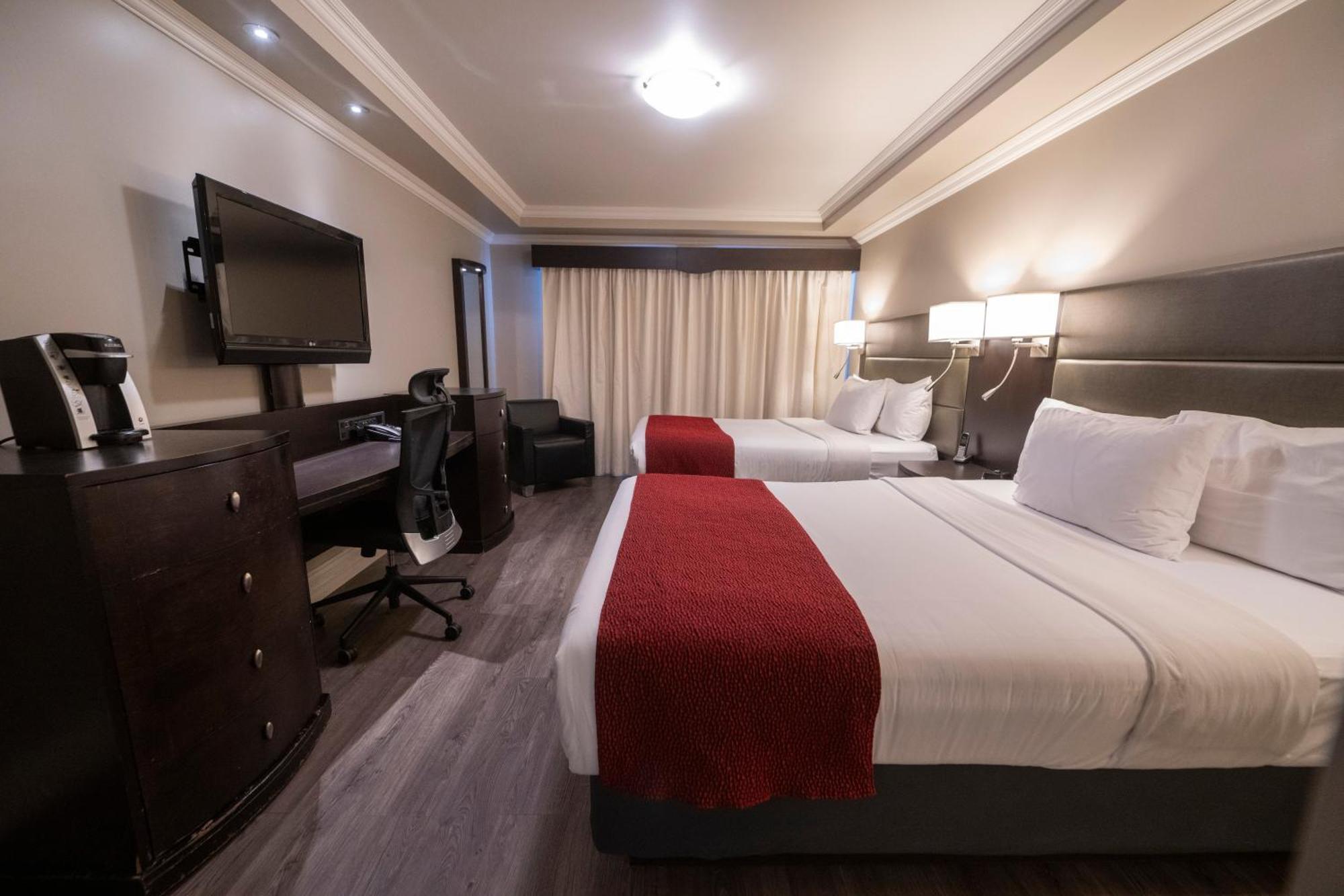 Hotel & Suites Le Dauphin Drummondville Eksteriør bilde